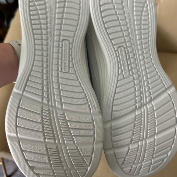 New Balance - never worn - no box - Picture 4 of 7